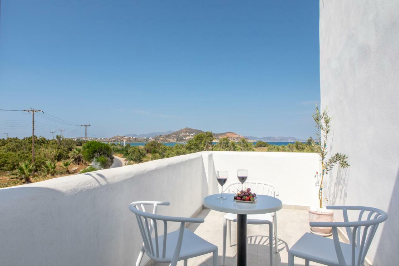 Crystal Mare Suites Naxos City Buitenkant foto