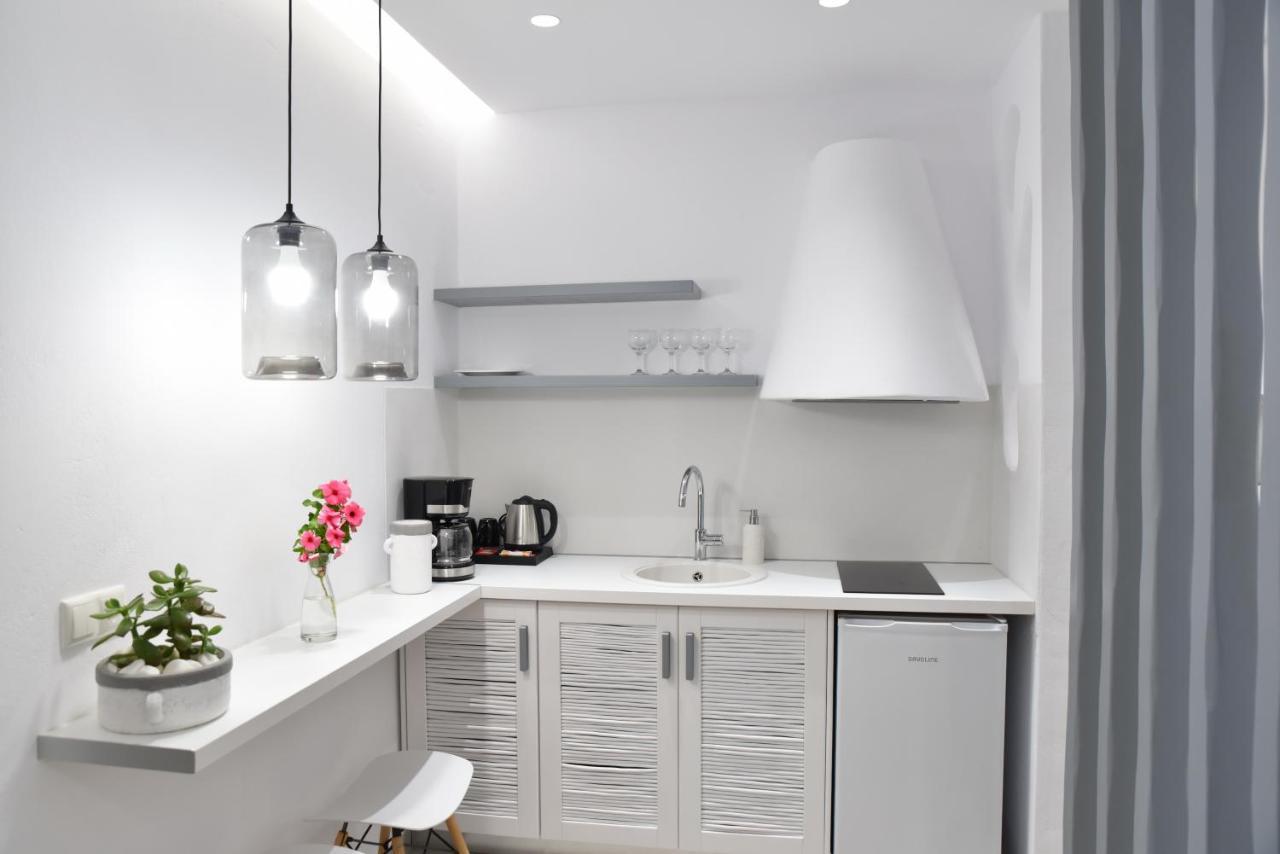 Crystal Mare Suites Naxos City Buitenkant foto
